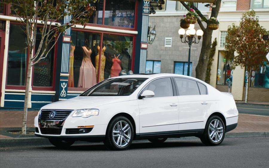  Volkswagen Passat 2009 года  (фото 5 из 9)